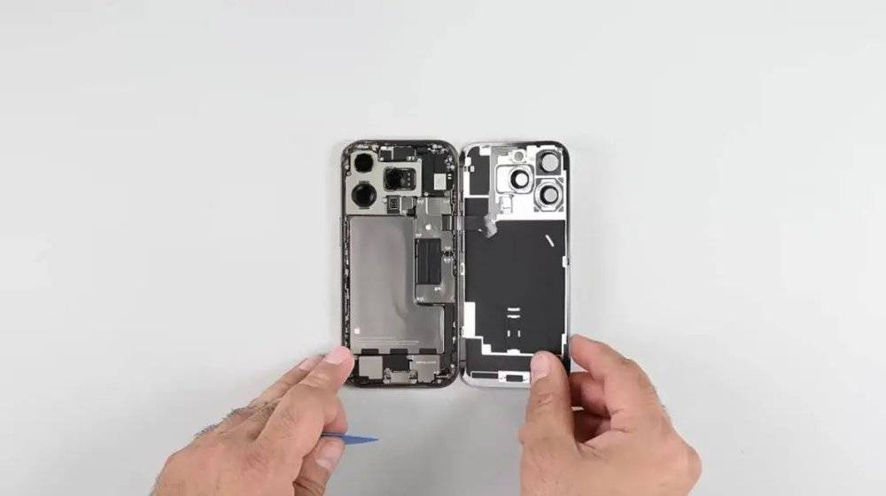 賭博:在被拆散的 iPhone 16 里,我发现了苹果藏在电池里的秘密